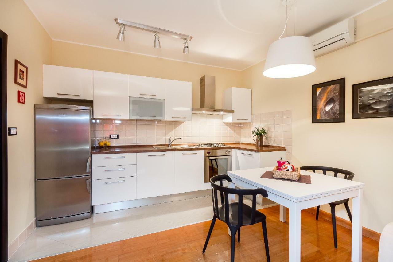 City Stylish Apartment Pula Exterior photo